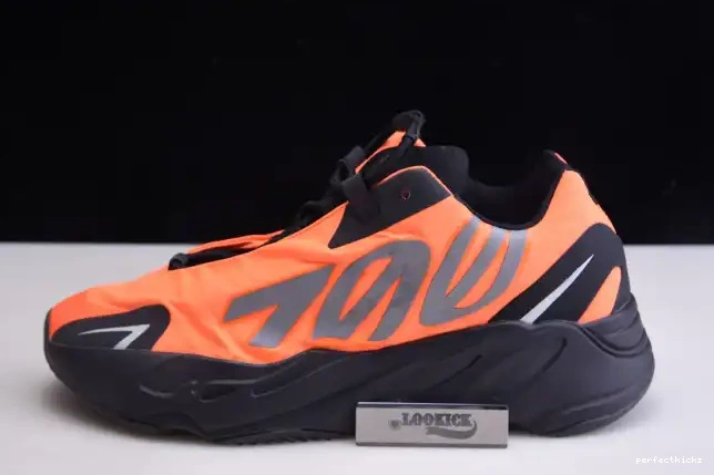 Adidas Boost FV3258 Orange MNVN 700 Yeezy 0608